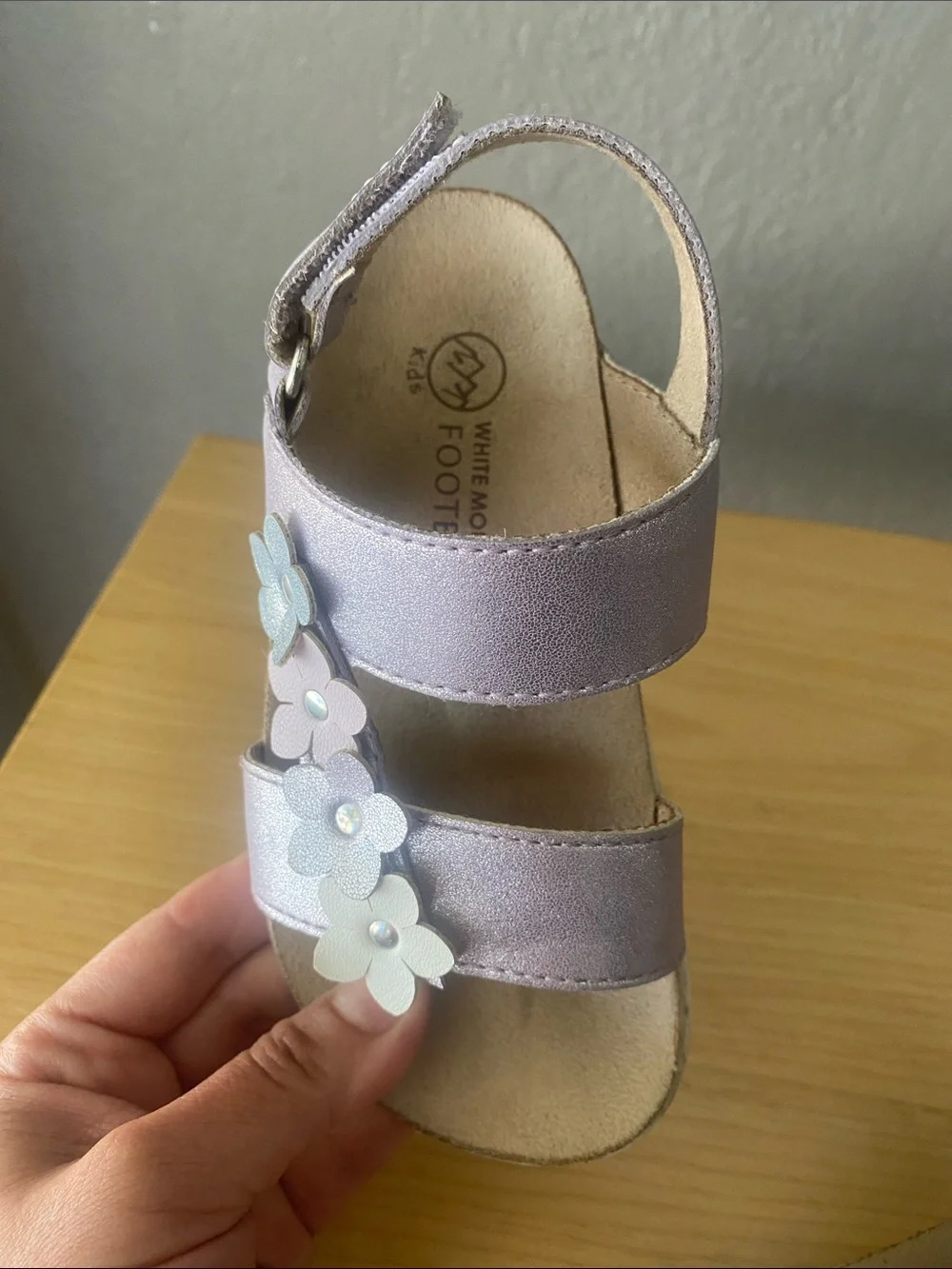 Girls Gorgey Floral Footbeds Sandal white mountain 9